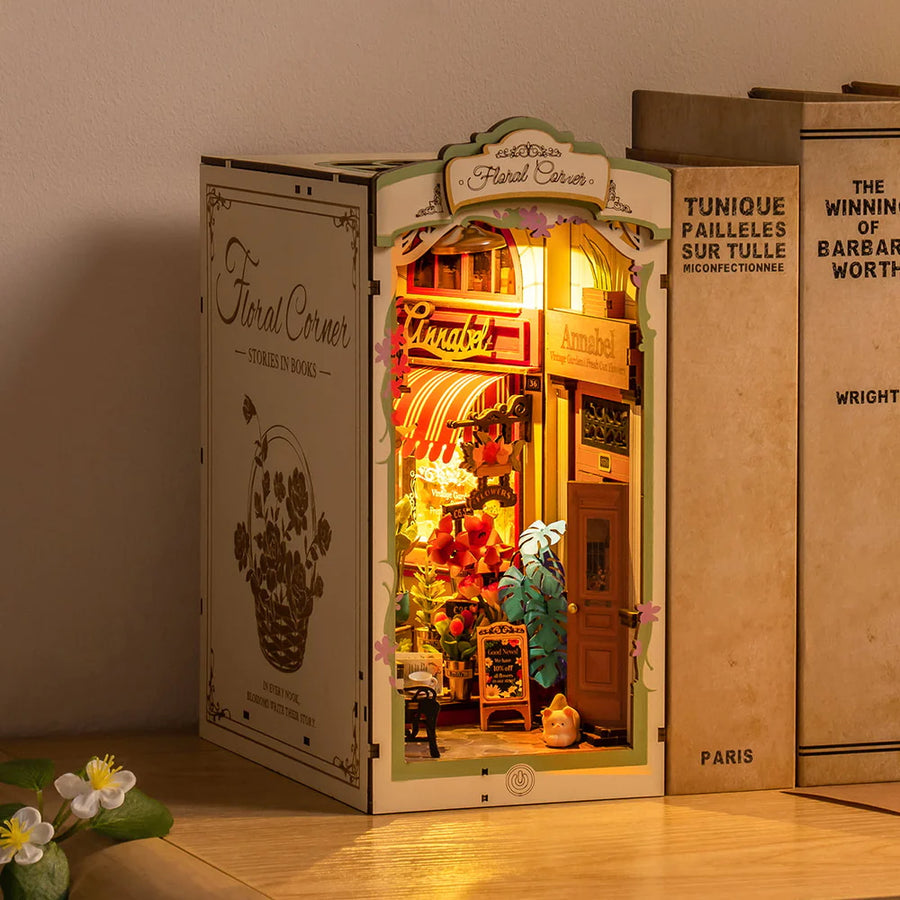 Floral Corner - Reggilibri