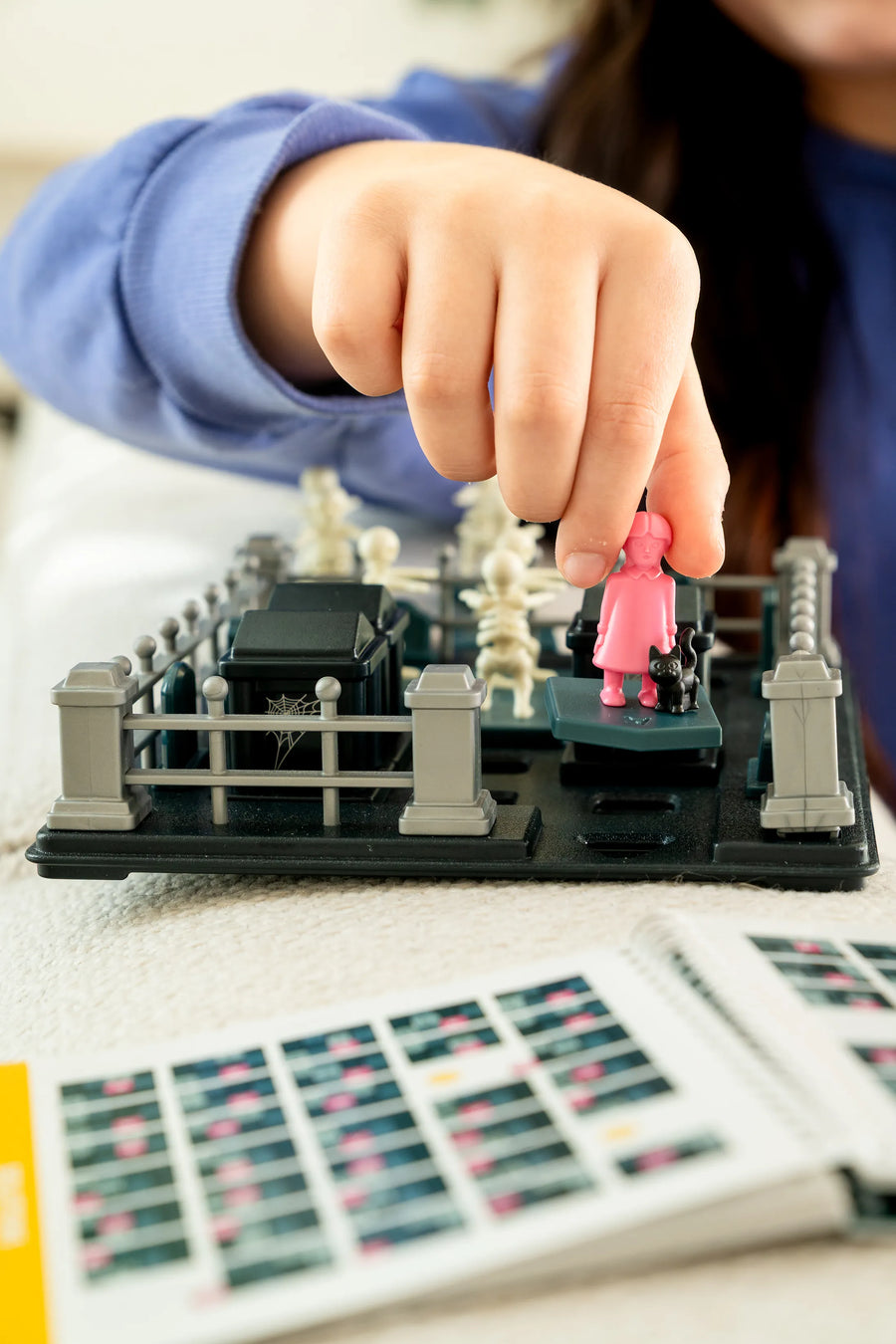 Graveyard Shift - Smart Games